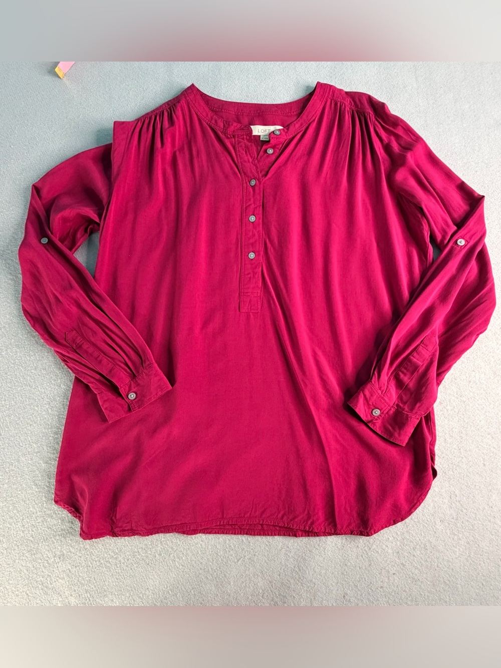 Ann Taylor LOFT Women's Medium Burgundy Red Long Sleeve 1/2 Button Blouse Top